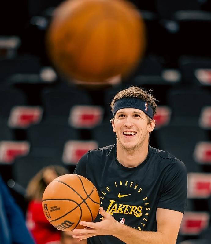 里夫斯逐渐 里夫斯逐渐