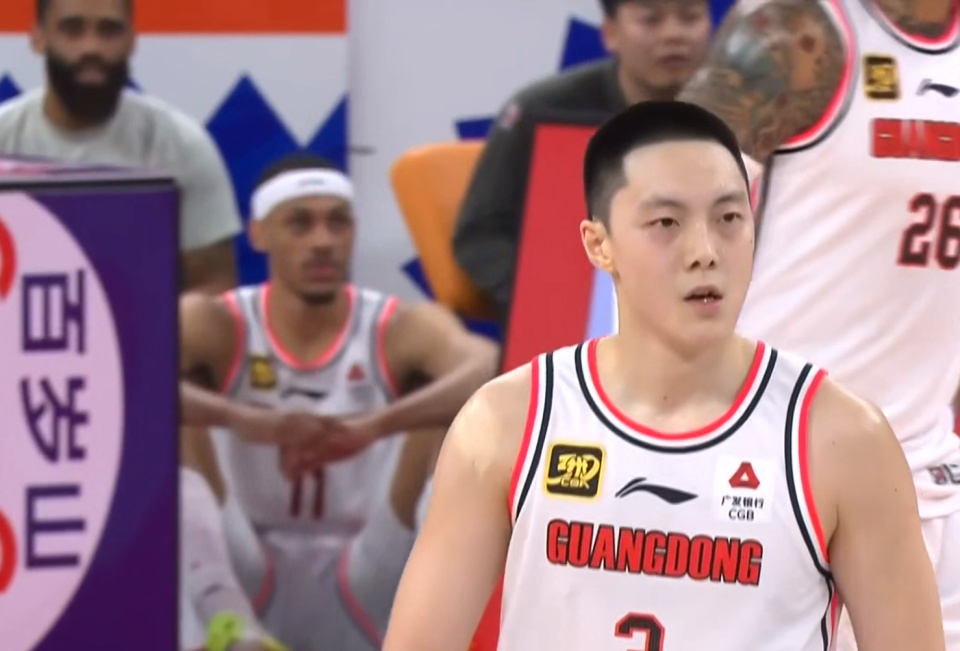 无疑奠定了, 的替补, 会缺席